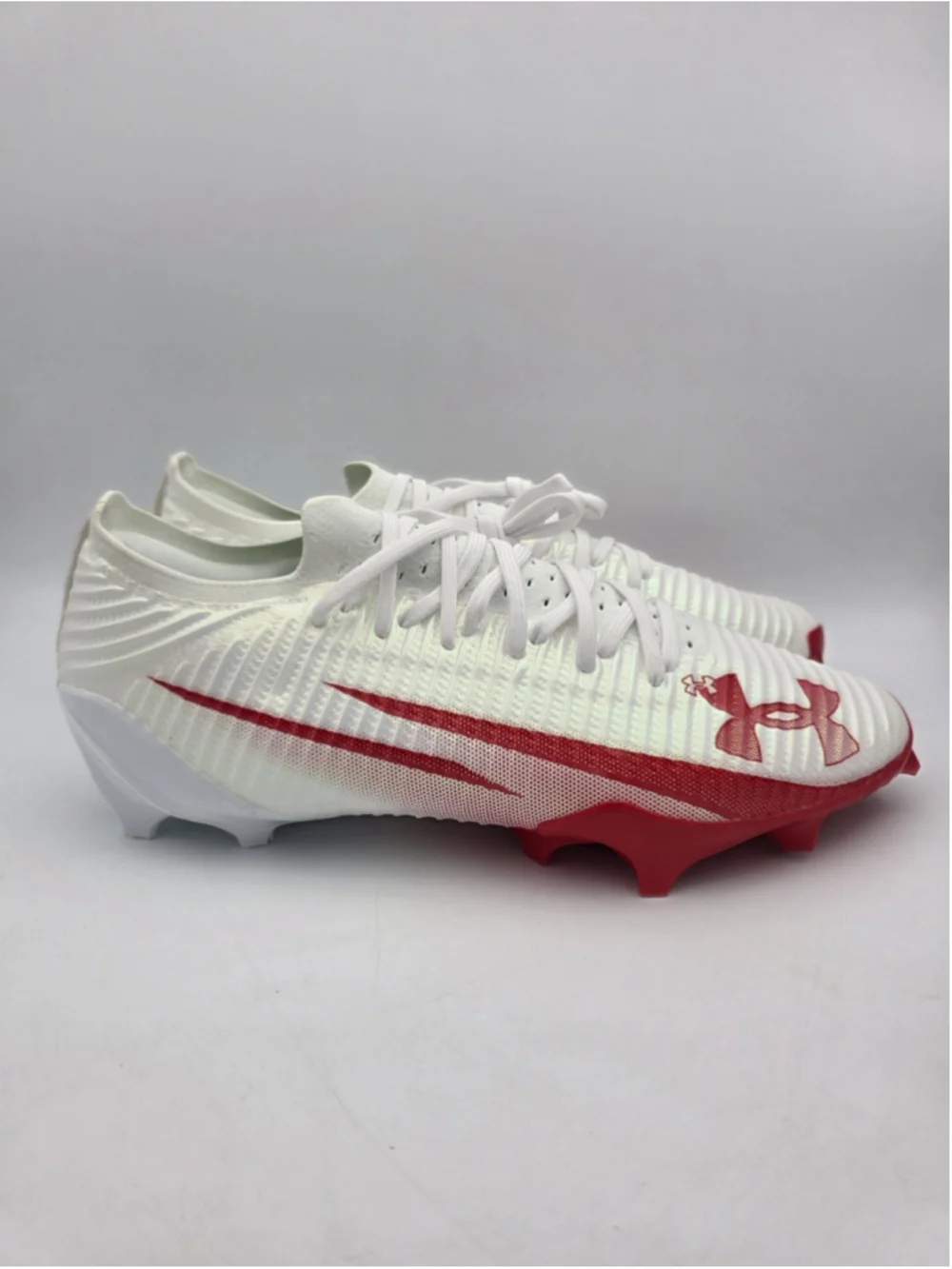 New Under Armour UA Blur Pro Men's 10.5 White Red Football Cleats 3028220-101